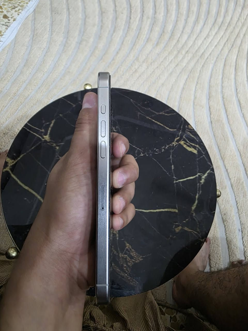 ايفون 15 برو ماكس
البطارية ٨١
ذاكرة ٢٥٦ سلفر 
كارتونه موجوده 
مكفول من كلشي 
البلديات / ساحة الحمزة 
رقم الهاتف :  ***********
السعر  / 1.150.000 / مليون و١٥٠ وبي مجال
