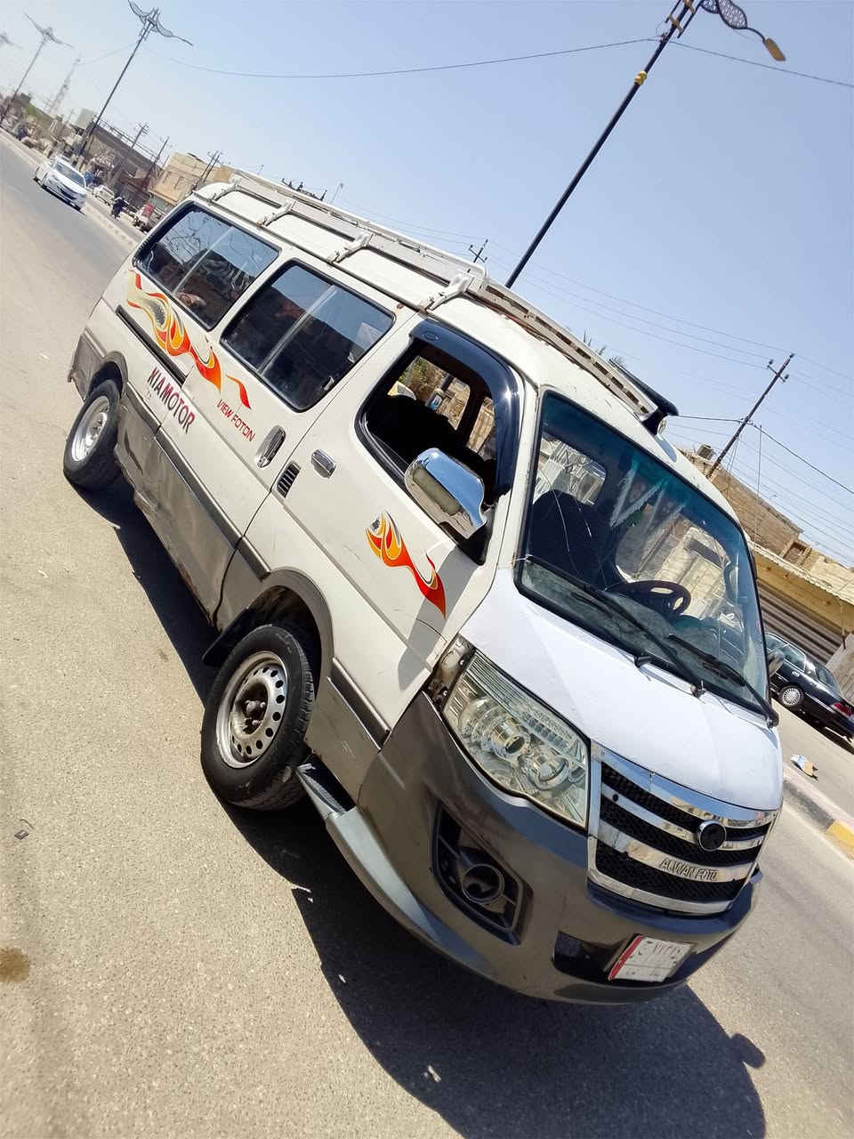 سلام عليكم سيارة فتون الوان مديل 14سنويه عضم عاج موصليه مصفره وصل خط وبحث حداديه مكينه كير اكسن كلهن نضاف سعر 32وبيها مجال مكان نجف رقم ***********
