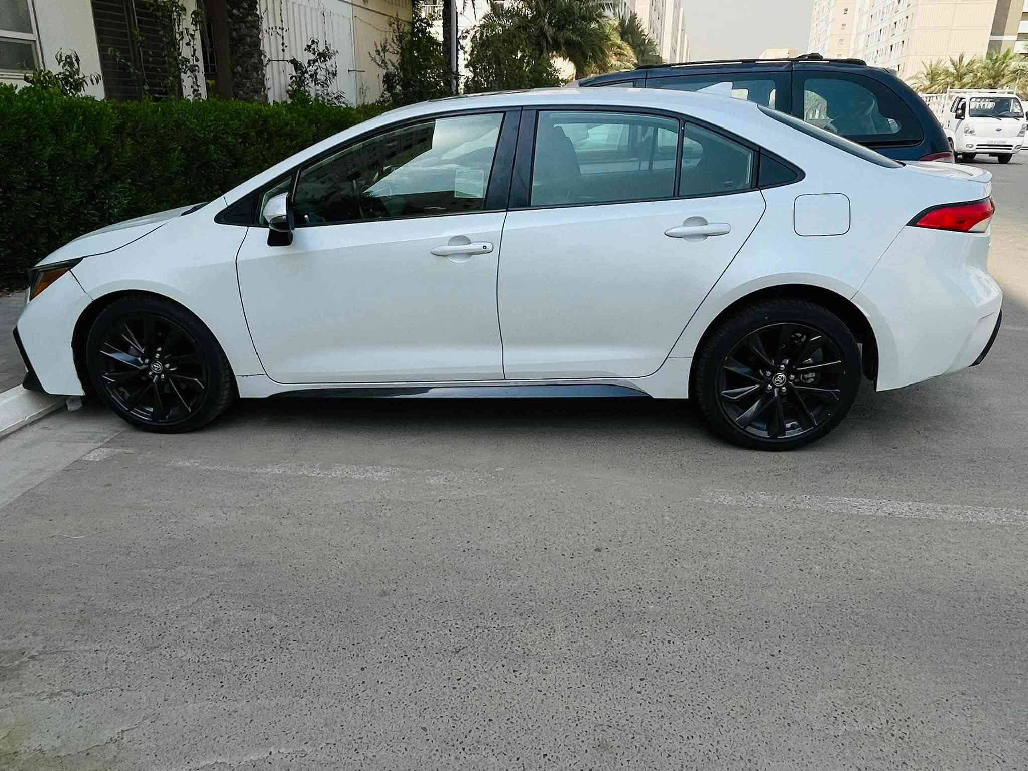 السلام عليكم 
كورلا XSE  موديل 2023 لون ابيض صدفي وارد امريكي للبيع حادثها 3 قطع رقمها بغداد هزة وسنوية جدد ممشاها 16 الف من امريكا ماشية الف السيارة كلش حلوه احلى من الصور تحويل مباشر 
مواصفاتها 
فتحه بصمه هاند بريك بصمه اوتو هولد اوتو ستوب شاشه كار بلاي حساس خلفي رادار امامي تحديد مسار رادار جانبي 
كشنات حضن وهواي مواصفات 
السعر 140 وبيها مجال  
للاستفسار *********** 
مكانها العامرية شارع المنظمة
