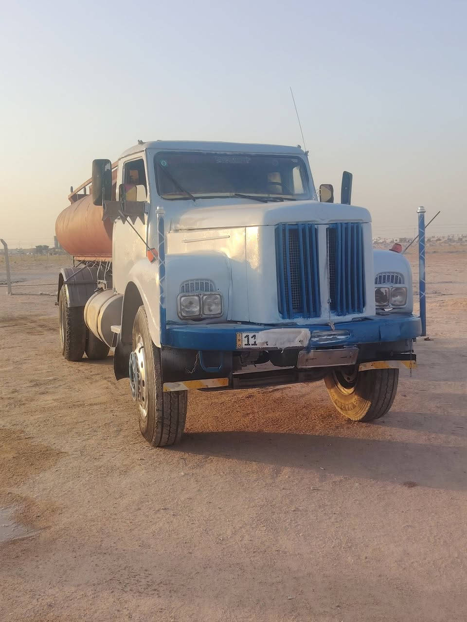 لبيع سكانيا 111 رقم بغداد دولي  حوضيه ماء سنويه 30 بسمنا موديل 76 سياره جاهزه لعمل محرك وكير وكسن شرط مذيله فقط تايرات 24  سعر 17 مليون وبيها مجال بصيط 
مكاني بالنجف الاستفسار ***********
