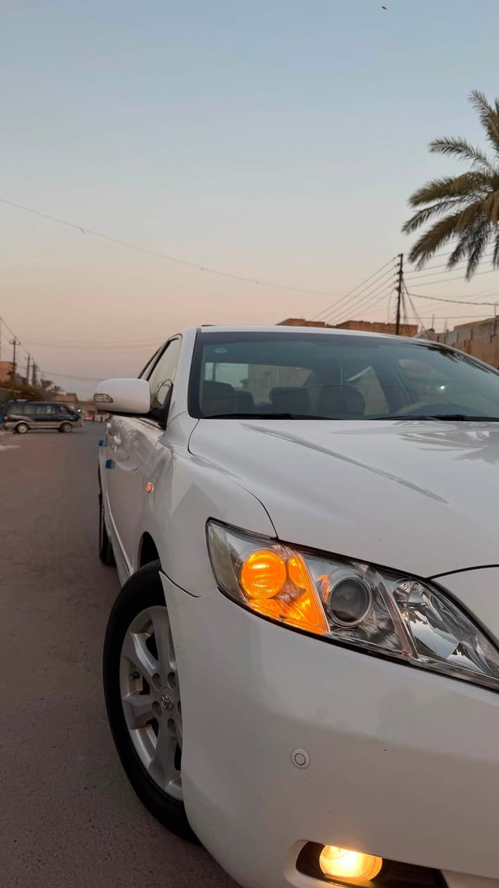 كامري 2009 السياره فول موصفات Glx كفاله عامه قطره صبغ مابيها  كلشي مناقصها السياره  السعر 130 بيها مجال بسيط الرقم ***********
