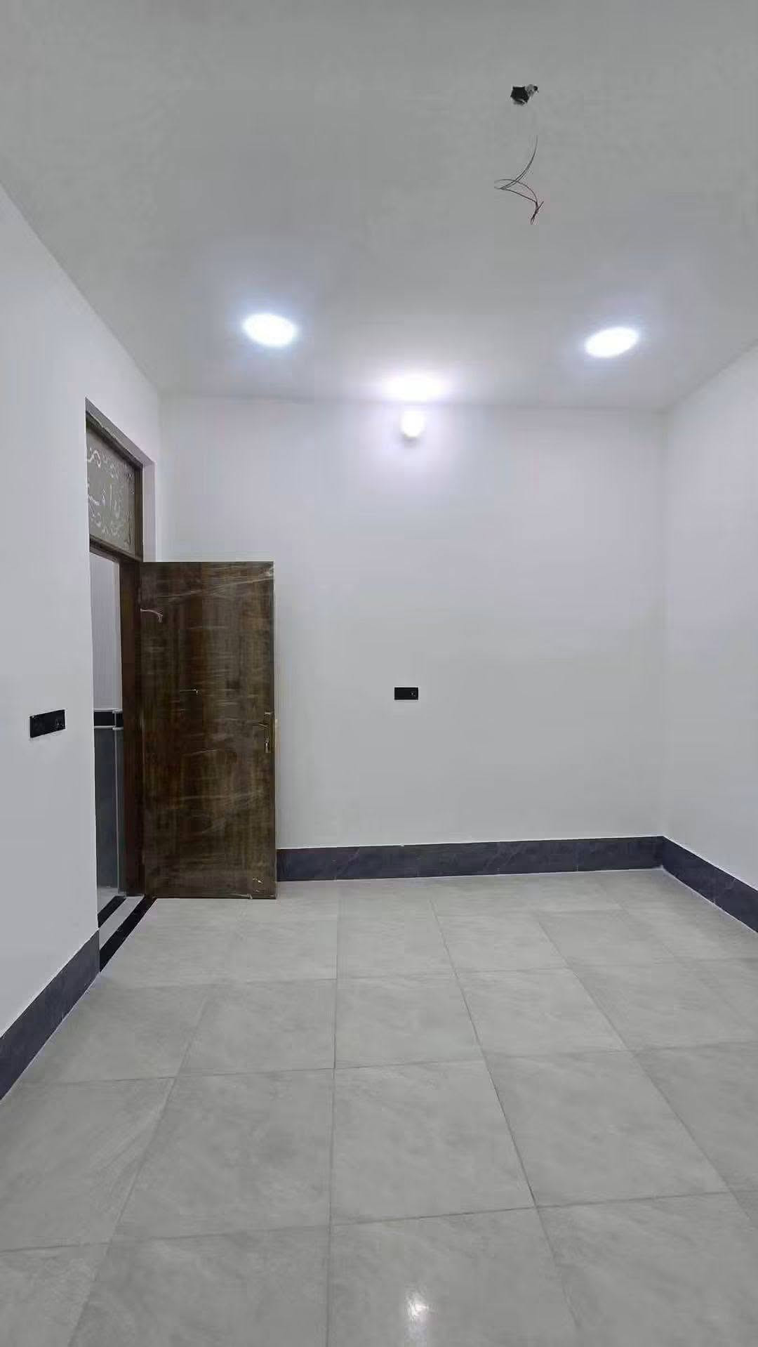 🏠  الــبــيـع نـهـاونـد الاولـئ  🏠
     خلف شارع 20م قرب صيانه كهرباء 

🚧المساحه ( 100 متر طولاني/طابق ونص
         
🏡غرفتين نوم وصالة+دبل فاليوم واستقبال ومطبخ 🏡
       🛁وصحيات خارجية 🚿وداخلية 🚽🛁

  للاستفسار مراسلة الصفحه او الاتصال
على واتساب  (📲***********

نص مكتوب في الصور:
- دار للبيع - ميسان - نهاوند الأولى 100 متر طولاني طابق ونص بناء حديث • واجهة حديثة • جاهز للسكن • تابو صرف للاستفسار ***********