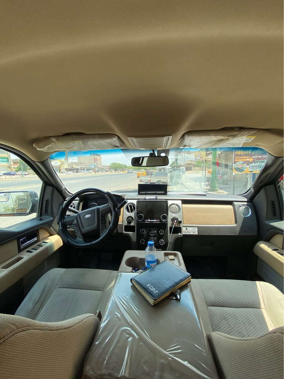 فورد F150محرك 8سلندر سنويه وهزه ورقم كلها جديد بي جم ملاحظات بسيطه بدون صبغ بدون حادث مراوسه مع جيب لاريدو 
للاستفسار *********** كركوك, العراق
