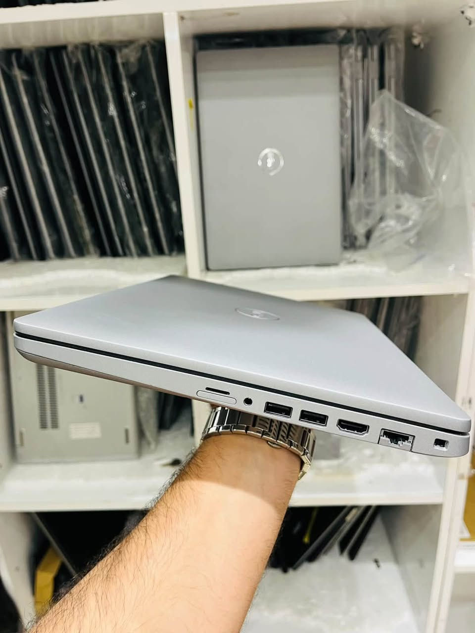 جيل عاشر 
DEEL
5510
Ci3/10th
RAM 8 GB
 Hard 256ssd 
15.6.  ضوئي
كيبورد عربي إنكليزي 
السعر 285 الف 
مكتب البرشا للحاسبات ***********
