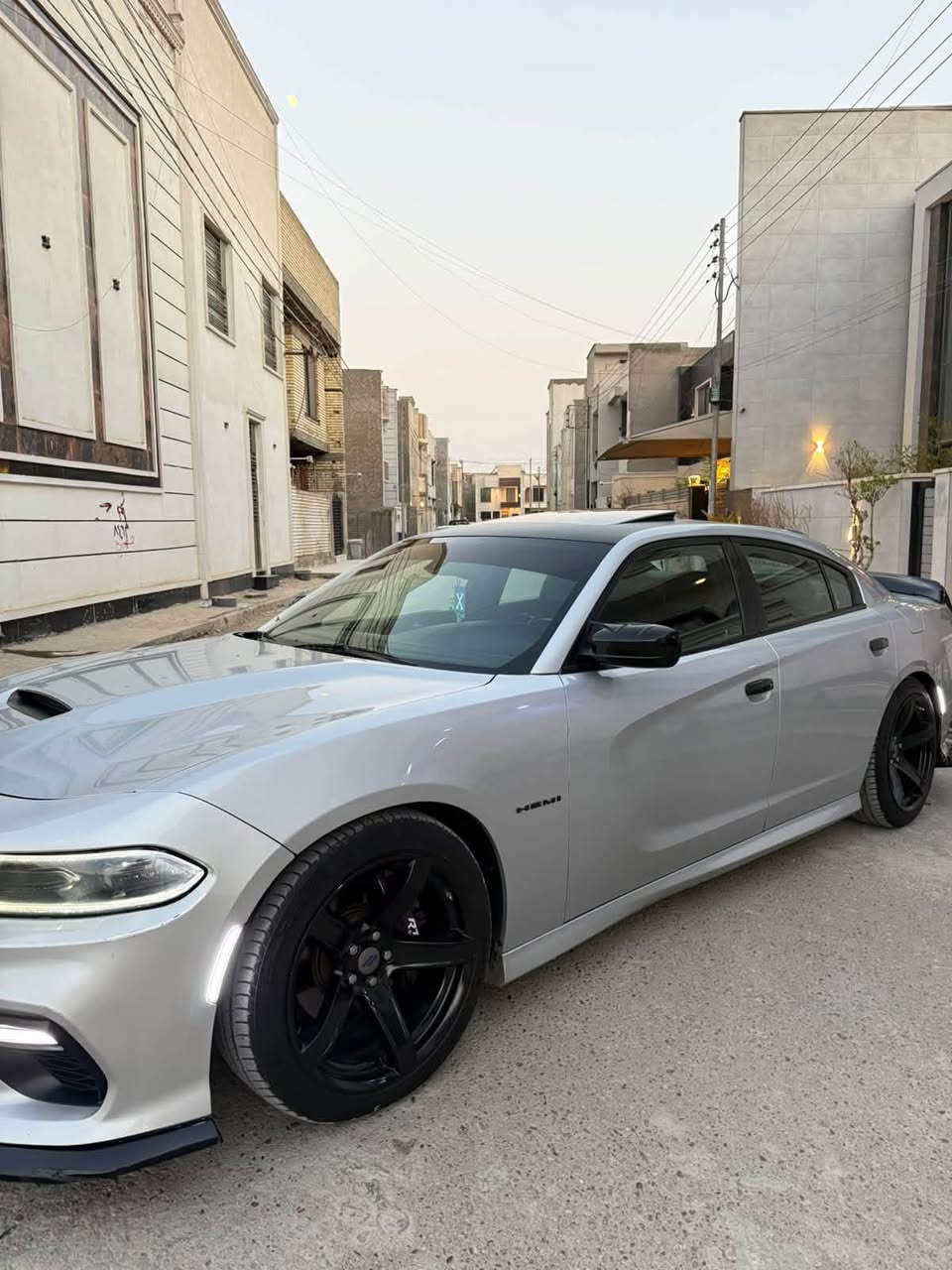 سلام عليكم للبيع جارجر موديل 22 RT ماكس فول لل اخير
المواصفات
فتحة سقف
بصمة
حساس خلفي
رادارات واضائة جانبية بلمري
ستيرن كهرباء
شاشة جبيرة
كشنات جلد وكنتارة بلادي
دشبول خياط
كشنات تدفئة وتبريد وستيرن تدفئة
الاضافات
اكسل SRT
ثلاجة SRT
ويل نجمة اصلي سعره 1000 دولار
دعاميات SRT
عليه داون بايب وهدرز وطلقات صوت شكاكي وبوابات وياه
برمجة كاملة وسيفتي
السيارة حادثه من امريكا  قطعتين كلير بابتين وبيه جاملغ خلفي صبغ بجم كبس وبدون ايرباك 
السيارة نضافة وجدادة فول ونصبة تشك الكاع كلش هواي مصروف عليه 
ماشية 72 الف
السعر 218 وبيه مجال بسيط وماكو هيج سعر بهل اضافات وفول وموديل 22 
مكاني بغداد الدورة
للاستفسار ***********
