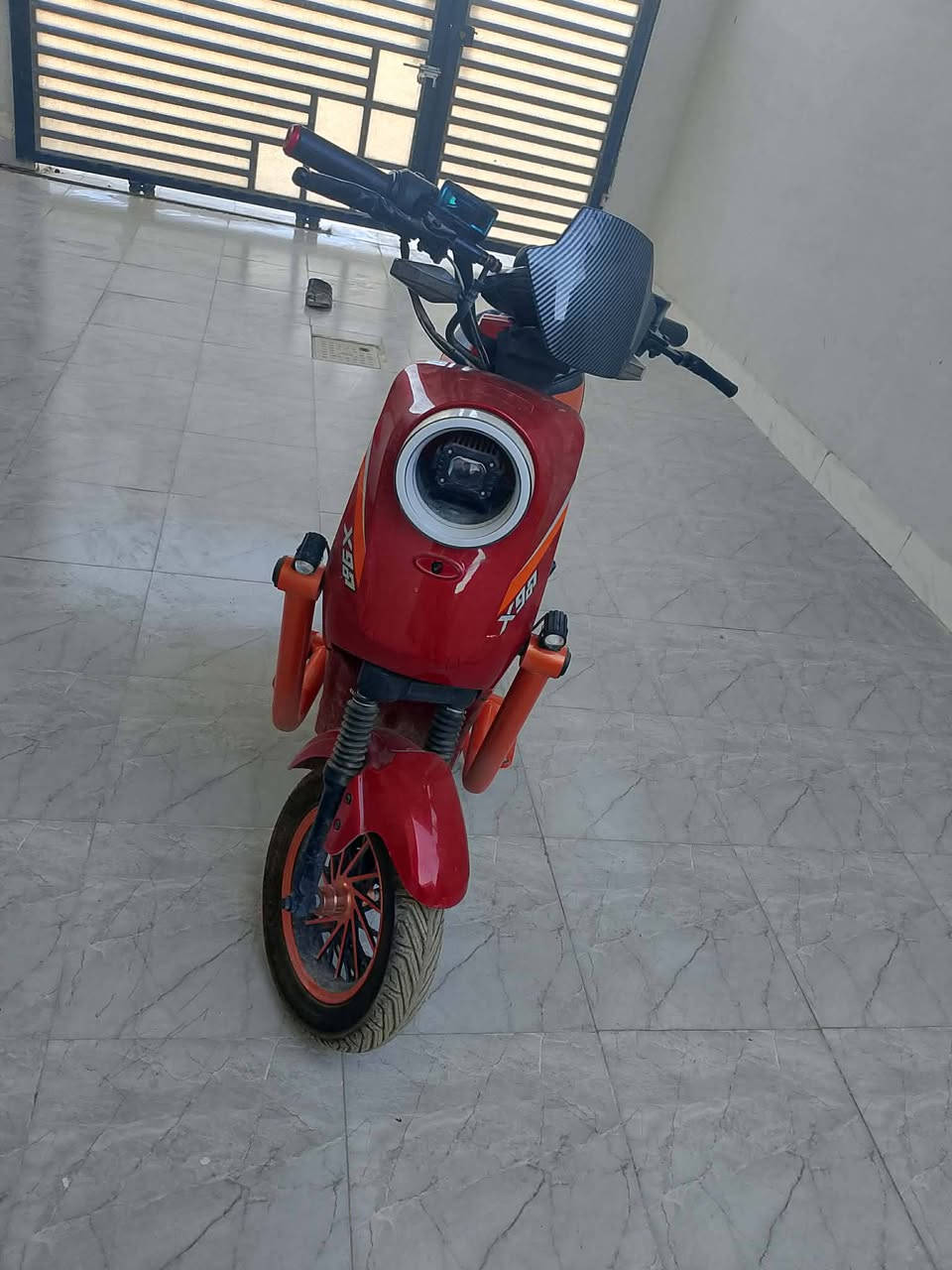 دراجة x900  شحن . استخدام شهرين كلش قليل ماشية ..
يعني بطاريات اخو الجديد. تشغيل بصمة وسويج كلش نضيفة السعر 450 وبيها مجال للشراي .. تواصل ‏‪***********‬‏
