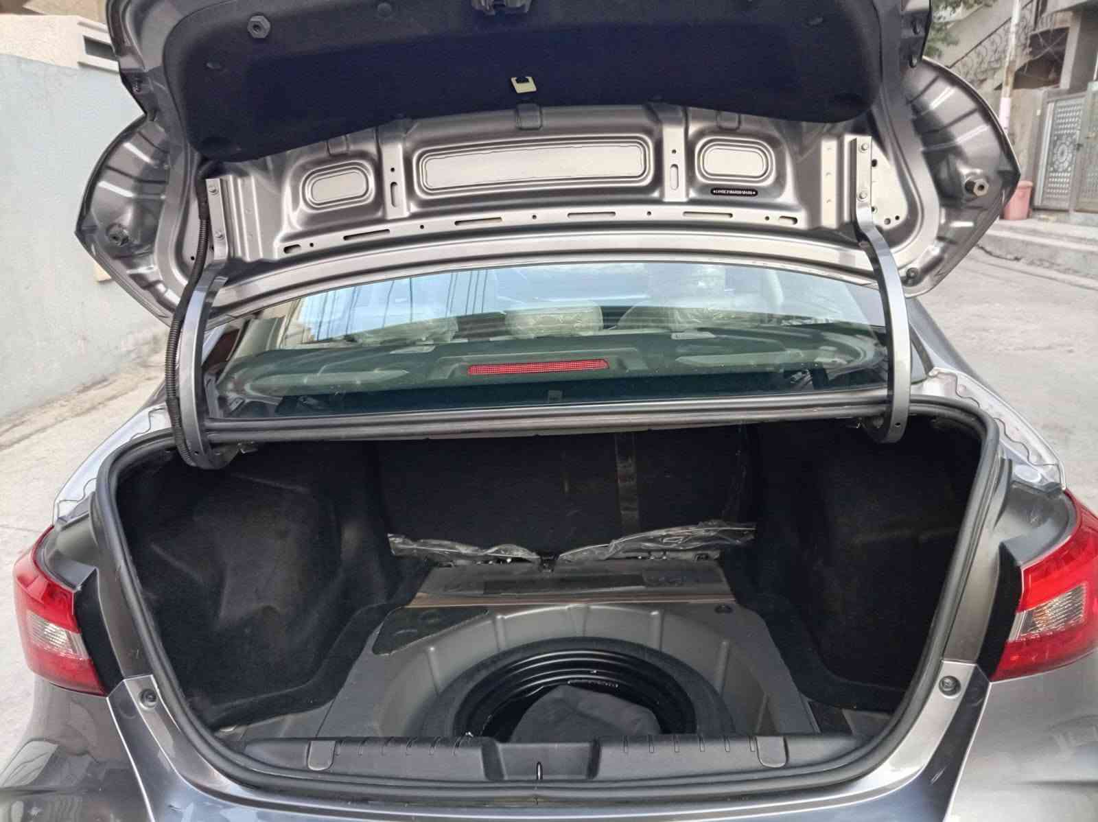🚘 شيري أريزو موديل 2024 للبيع

📍 بغداد – حرة باسمي
🔹 السيارة كفالة عامة باستثناء تعديل بادر في باني وباردة باتكمة مساحه صغيره 
🔹 ماشية: 17 ألف كم
🔹 فول مواصفات
🔹 تحكم ستير
🔹 شاشة
🔹 مقعد سائق كهربائي
🔹فتحت سقف 
🔹داخل لونين اسود وبيجي 
🔹 لم تمضِ عليها 8 أشهر من خروجها من الشركة
🔹 السيارة بحالة ممتازة

💰 السعر: 105 ورقة وبي مجال 

📞 رقم الهاتف: ***********
📍 العنوان: بغداد – حي الجهاد
