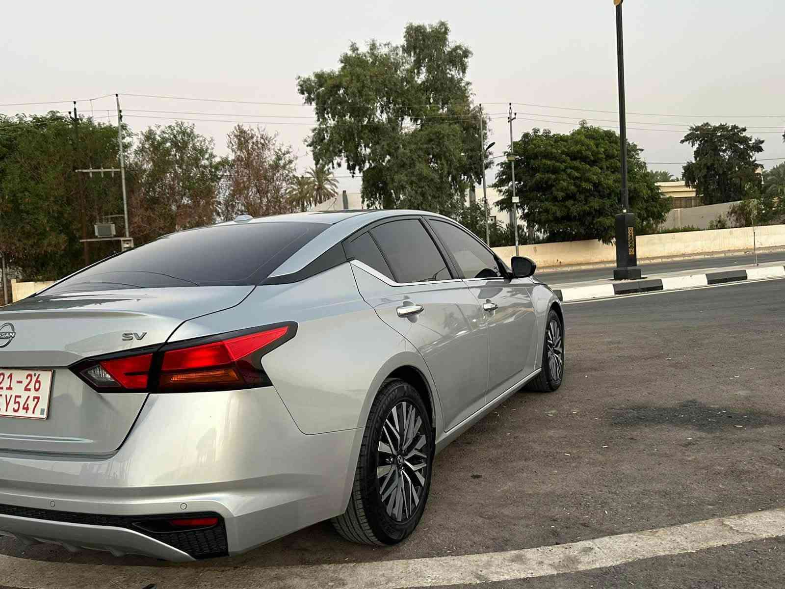 للبيع التيما sv
السعر 145 بيها مجال حك جية 
***********
موديل 2024
الون سلفر  
تثبيت سرعه 
شاشه لمس 
رادار 360 درجة 
كاميرا خلفي 
ويل كب جديد 
تايرات جديد 
ماشيه 46 زيرو
لايتات زنون بلادي 
كير مكينه بشرط 
لحيه امامي 
بگلايتات جديد 
تايرات صفر
صبغ بونيد او جاملغ بدون دواخل 
شواصي بدنه لغود مكفولة كفاله 
سيارة كاتي تترقم شمالي كاتي مالته ممكسور بعدهة عندك 90 يوم اتسوي رقم 
مكان السياره ديالى خانقين

نص مكتوب في الصور:
- BIDCARS