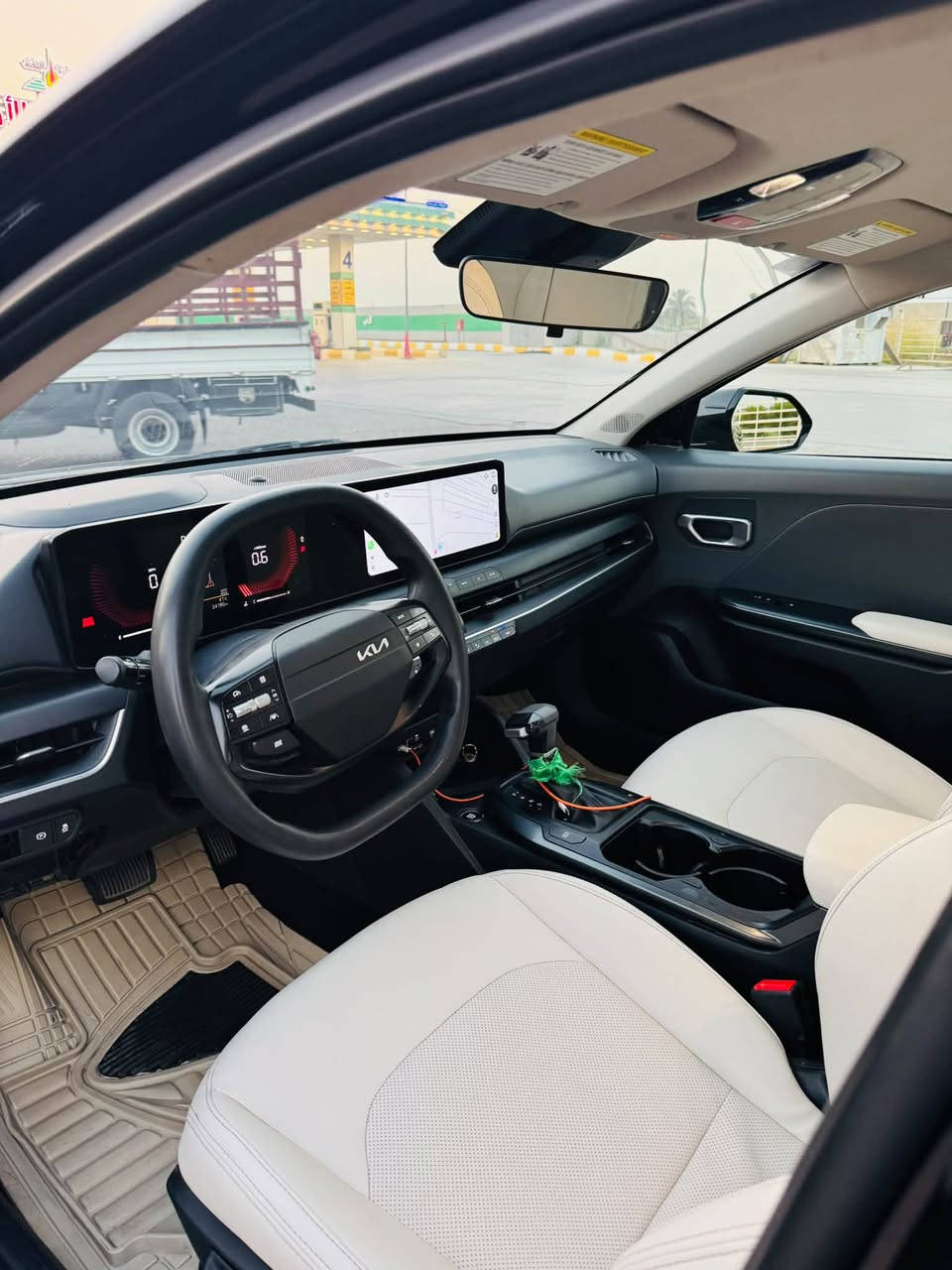 سلام عليكم للبيع
كي فور LX  2025 k4 

بيع مستعجل وسريع 

محرك : 2000 دوش مرغوب

وارد : اميركا 

ماشيه :26 الف 

مواصفات  Ex 

1_بصمة 

2_تشغيل عن بعد 

3_ بصمة ابواب 

4_ بصمة جنطه 

5_شاشه متصل حجم كبير 

6_فول قيادة ذاتيه مع تحديد مسار 

7_فول تحكم ستيرن 

8_تبريد متصل مع شاشه لمس 

9_منافذ شحن خلفية 

10_سايد بريك كهربائي 

11_مانع انزلاق 

12_نقط عمياء 

13 _ تحكم وضعيات قياده

14_رادار امامي وخلفي وجانبي 

15_فول حساسات توقف ذاتي 

16_لد امامي مع عدسات زنون 

17_كامره خلفية دقه hd 

18_ويل كب بلاد  

أرباك بس بردة فقط 

حادث السيارة باب نص صبغ وجاملق وبنيد فقط  

سيارة بغداد تحويل ثاني يوم وسعر خيالي كلش حلو 

وهاذا رقمي وبلنسبة السعر بس أتصل ويوصلك سعر لن سعر بلاش 

***********

ترهم مروس اب سيارة اقل سعر
