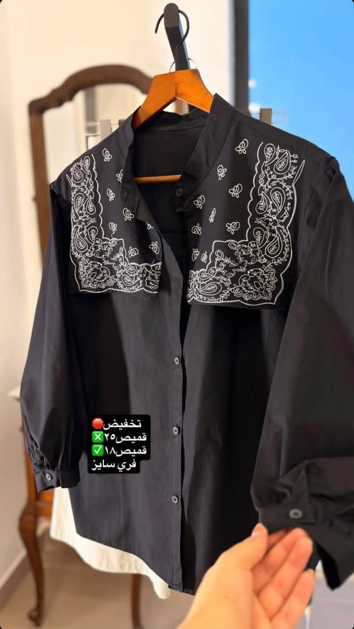 تخفيضات قمصان للبيع السعر السابق ٣٥ السعر الحالي ١٨ نوع القماش تترون فري سايز

نص مكتوب في الصور:
- تخفيض 🔴 قميص ٣٥ ❌ قميص ١٨ ✅
- تخفيض 🔴 قميص ٢٥ ❌ قميص ١٨ ✅ فري سايز
