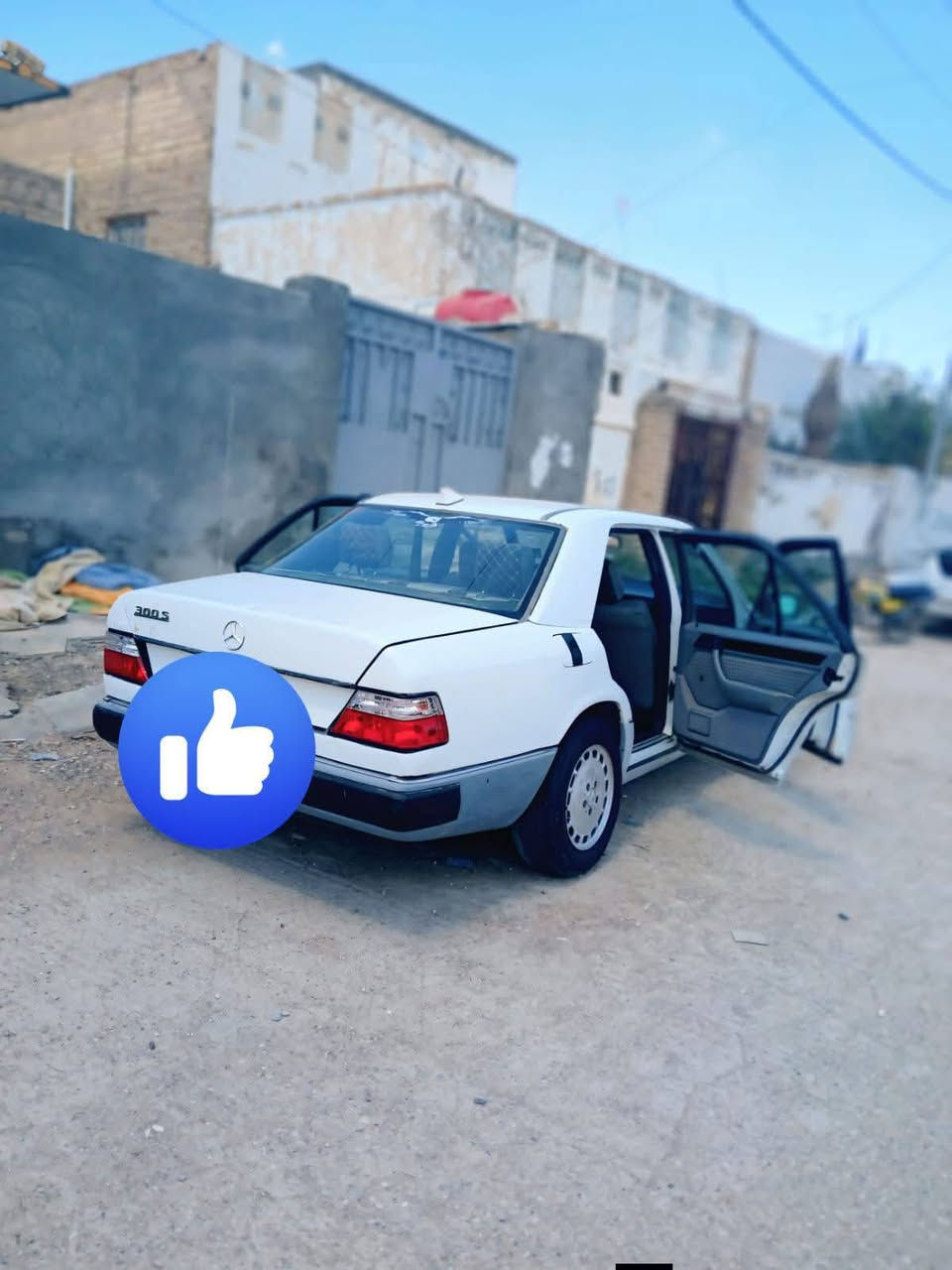 مارسدس دب ٩١ كير ومكينه بطه ٢ ونص كفاله سياره جاهزه على اخر حبايه حداديه تخم تاير تبيريد ثلج سنويه جديده مشروع وطني بسمي ماصالها شهر من داورتها مكفوله سياره سعر 50بيها مجال بسيط  للتواصل ***********
