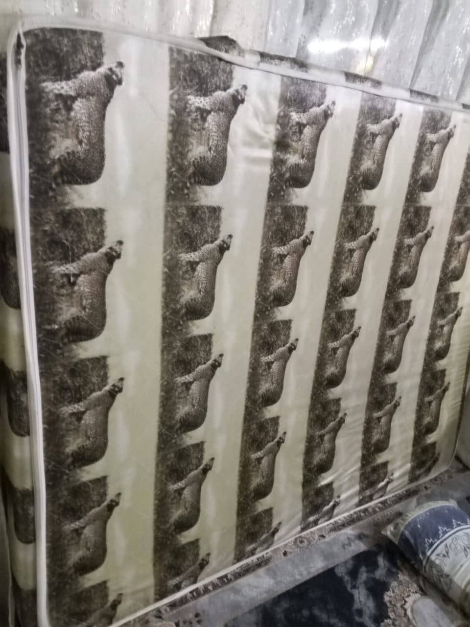 دوشك للبيع ب40نضيف ضغط عالي مكاني بغداد الحسينيه مال الراشديه وعندي توصيل ***********
