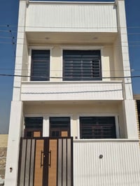 بيت مساحه 75  طابق ونص جاهز للسكن   الطابق الاول  طرمه مدخلين  صاله وا...