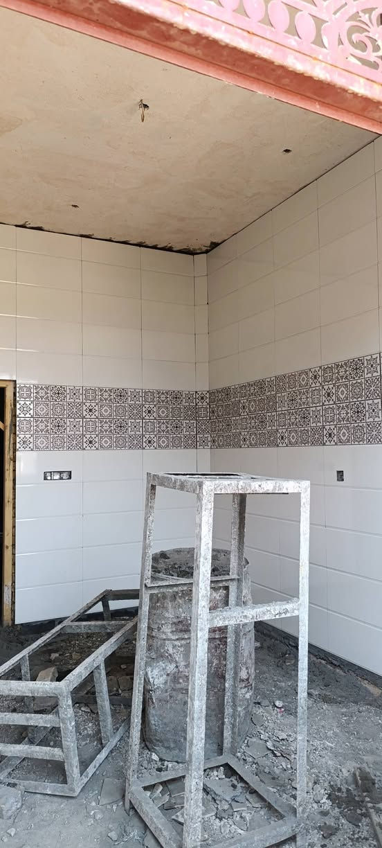 سلام عليكم كادر خلفات سراميك  شغل جداري ارضي واجهات مرمر بورسلين لوح شغل بماده بسميت  شغلنه سماوه رميثى شركات ومحافضات مانطلع شغل درجه اولى واحلى من صور بعد شغل عل متر ومكطوعه 
اتصال*********** واتساب ***********
