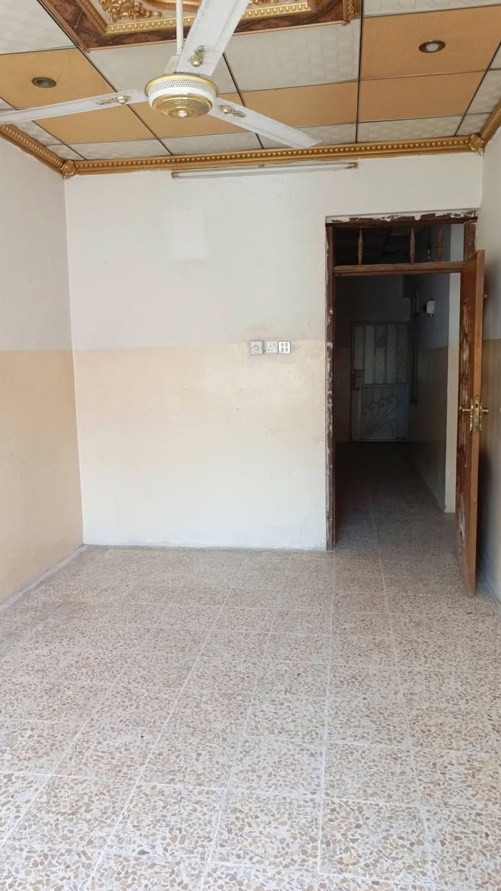 للاستفسار الاتصال على
0773423423
دار للايجار حي الانتصار بالقرب جامع التوحيد مساحة الدار 100 متر طابقين 3 غرف نوم هول2 حمام2 مطبخ استقبال
للاستفسار الاتصال على الرقم 
***********
