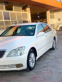 ٢٠٠٥ • أبيض • مكينة ١٨٠٠