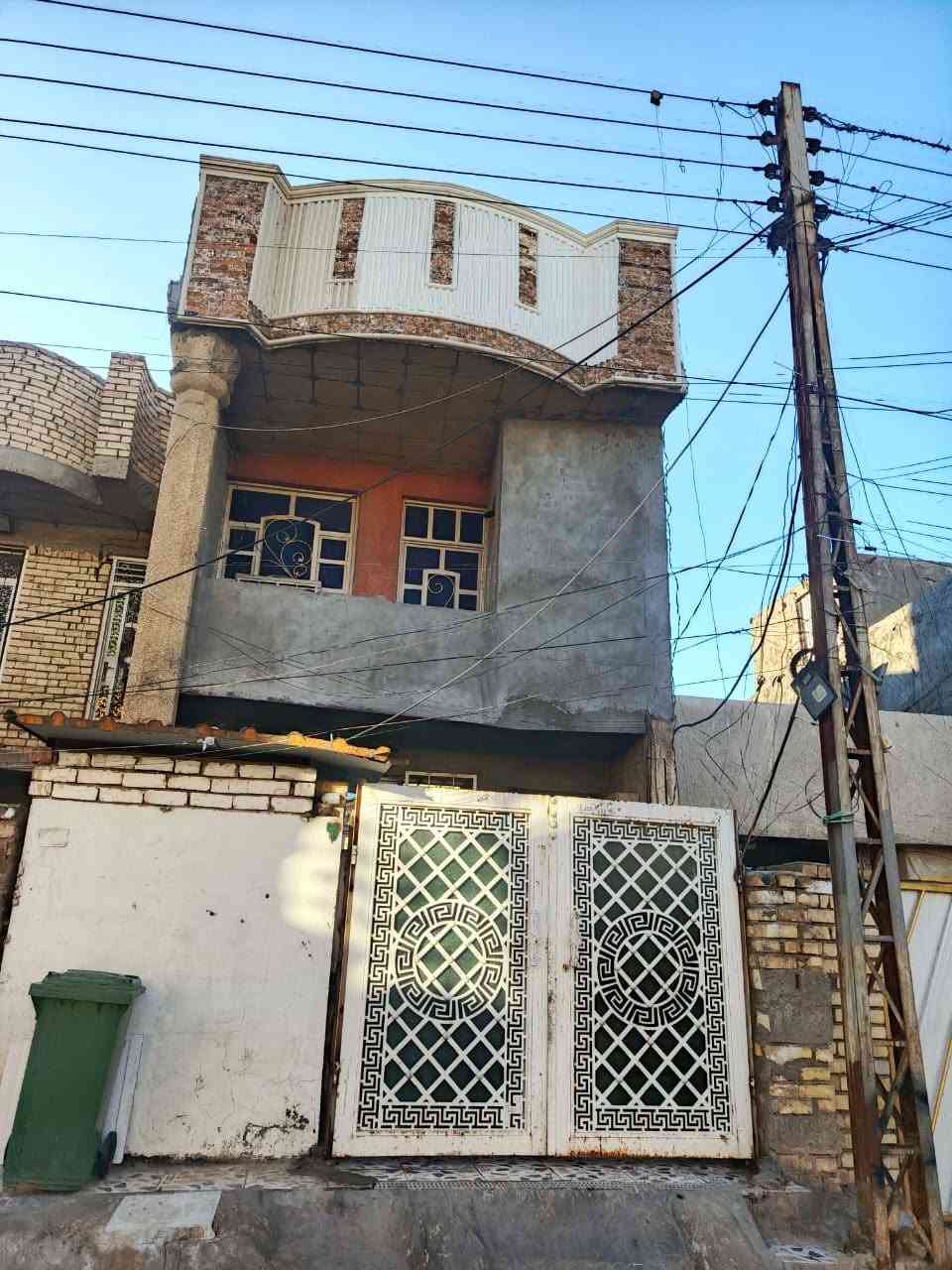 الحسينية • ١٠٠م • طابقين