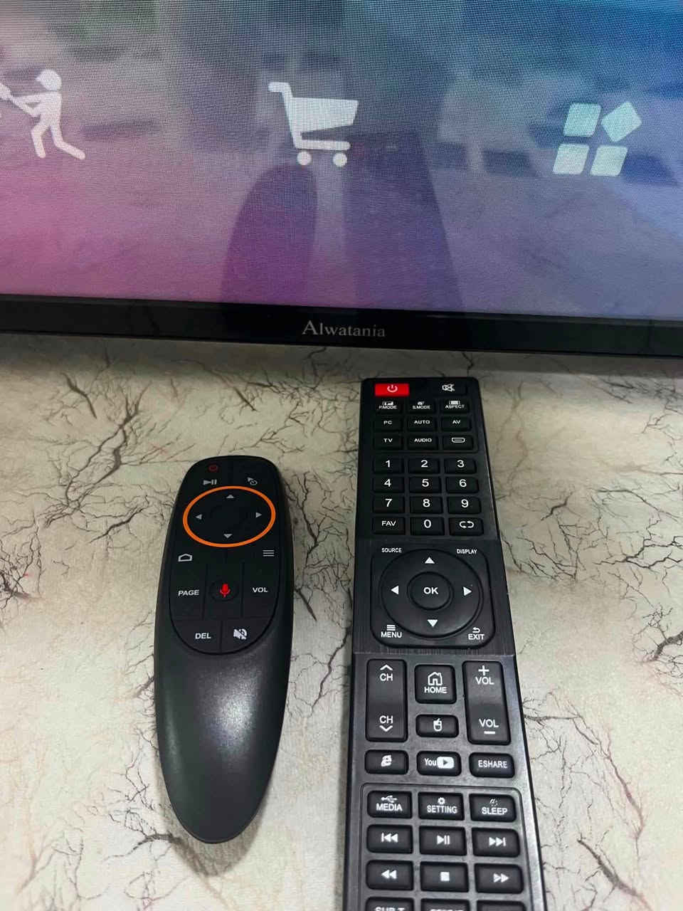 شاشه سمارت ناطق الوطنيه ضد الكسر حجم 43
صورتها حلوه HDR

نضيفه مستعمله قليل

دبل ريمونت ناطق وعادي 

نضام اندرويد تدعم تنزيل برامج 

بيها حمايه جام ضد الكسر 

عنواني حي الشرطه خلف المجموعه الثقافيه 

للتواصل ***********
