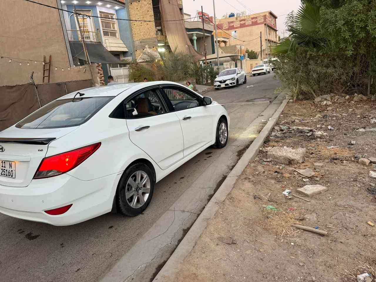 سلام عليكم للبيع اكسنت خليجي شركة فول موصفات بلو موديل 2015. سياره بسمي رقم بغداد سعر قفل من خير 100يعني بشده رجان مكني بغداد رقم ***********
