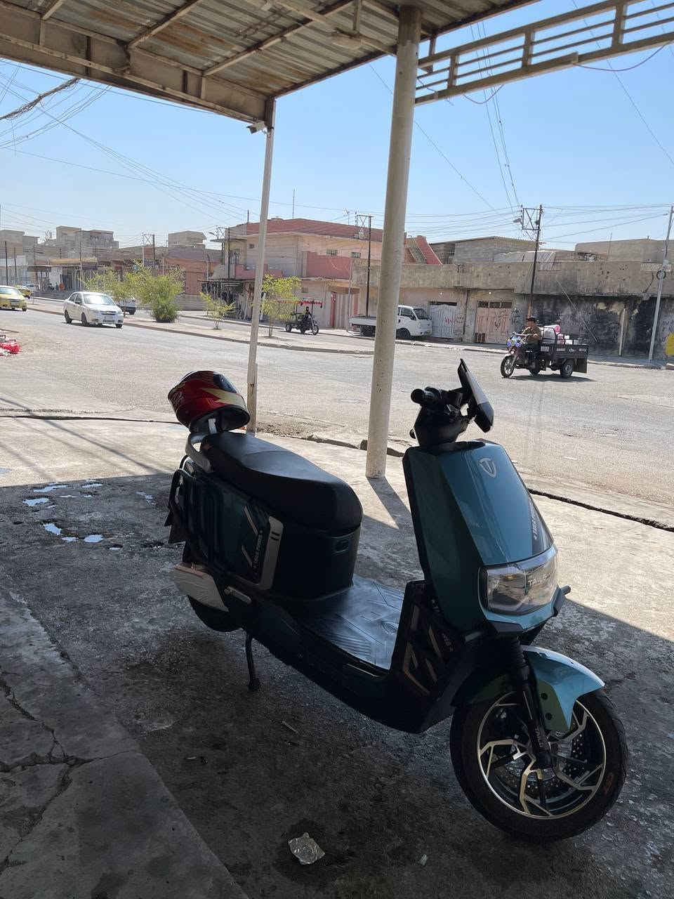 السلام عليكم تيسلا للبيع معروفه مواصفات شرط الفحص وين ما تريد جلخ واحد ما بي شرط سرعه حقيقي 80 ملف 2000 بصمتين شرط معروفه مواصفات تسلا السعر مليون 50 بي مجال شراي يتصل او يراسلني واتساب ***********
