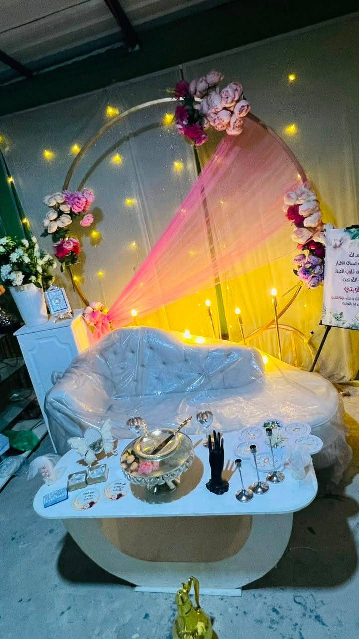🏛️🎀 نستقبل حجوزاتكم بكل حب 🏛️🎀
نقدّم لكم أجمل تنسيقات الديكور للمناسبات والأعراس 💍🤍
تصاميم أنيقة ولمسات فخمة تخلّي مناسبتكم ذكرى مميزة 🌷
📩 للحجز والاستفسار راسلونا الآن (***********) _(***********) 
أهلاً وسهلاً بكم دائمًا 🤍
