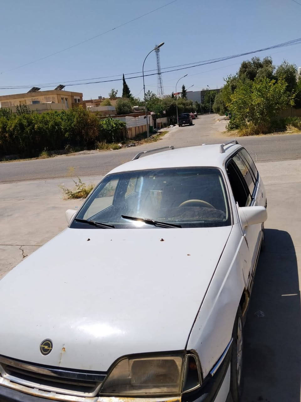 اوميكا موديل 92
حجم 20 كير ومكينه شرط  
وشرط التحويل  سيارة كدام العين الي يريد يفصحها او يطلع تراي عادي يريد يوديها على فيتر يفحصها عادي 
مكاني  موصل السعر 22 ورقه وبيها مجال  ***********
