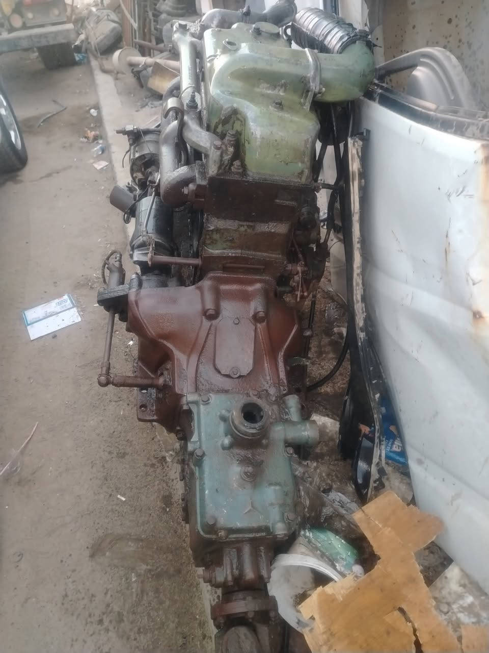 سلام عليكم لبيع محجر وكير مال خرسه جديد على شغل تفرعات كامله مكان بغداد مكلف بنشر ***********
