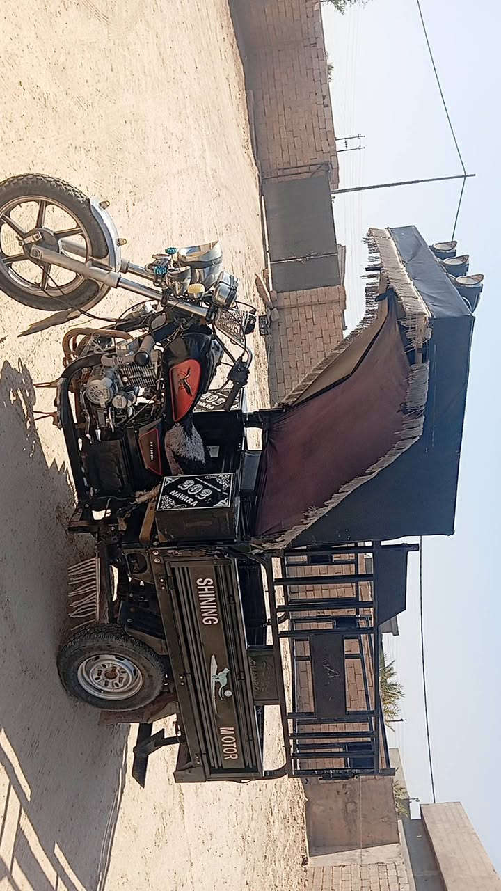 سلام عليكم ستوتة ام طير رقم*********** مؤديل23 محرك24 كهربائيات كله شقاله اشاير بكلايتات دشبؤل شغال نكره سلف تخم تايرات جديد دبلات شغال برقي ما بيه نقص قطرت لحيم ما بيهه قطرت صبغ ما بيهه نشاط فؤل محجر ؤجادر ؤصغيفه كامله مكاني ديالى حمرين سعر خاص خابرني ؤتدلل 📞💯💙💙
