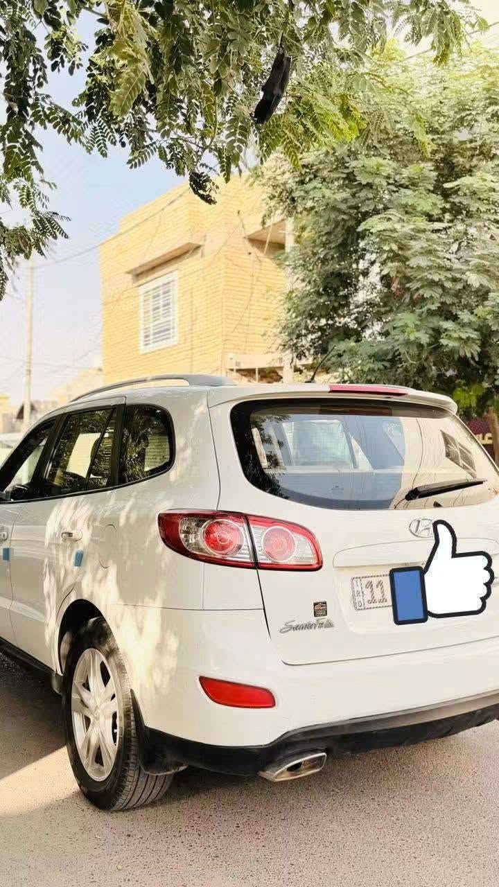 بأسمي صار يومين من حولتها سنوية 2027 تحويل ثاني يوم السيارة كاملة من هزة وغرامات
مكينة 4 سلندر دوش  خير من الله ترايك للبصرة 
   
بيها 3 قطع تبديل بدون شواصي وبدون لغود 
والايرباكات كلها سليمة بيها سونار بالصور
بصمه باب السايق وباب الصدر والجنطة 
وبيها فتحة سقف ويلكب ومري شفط و ٧ راكب 
٣قطع تبريد التحكم منفصل  تبريد ابيانو وثلاجة بيها
 فور ويل كشن سايق كهربائه باقي موصفات معروفه 
حدادية جديدة المحرك والكير كفالة عامة نظام ايكو 
مثبت سرعة هاي السيارة ماتعبك ترتاح منها 
العنوان / كربلاء / الحسينية 
الهاتف/ *********** كربلاء, العراق
