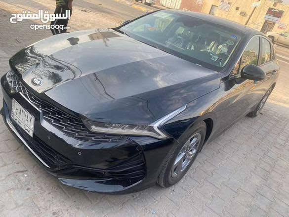 السلام عليكم كيا كي فايف وارد امريكي موديل ٢١ 
ماشيه ١٠٠ميل 
حادثها بنيد مبدل وجاملغات مقسمات فقط نضيفه جدا شرط كير مكينه تبريد كفاله حداده وتايرات جدد جاهزه مابيها نقص 
للتواصل ***********
العنوان بصره الجنينه البصرة, العراق
