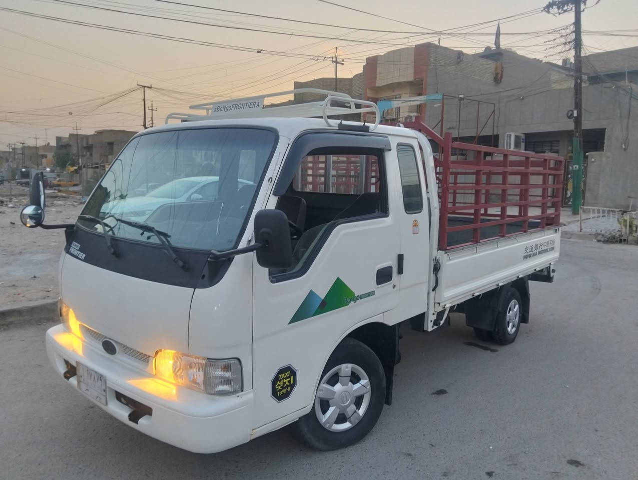 سلام عليكم كياة فنتيره مديل 1998 رقم ديالى   تحويل مباشر  مكينه وكير وكسل وشاصي تخم تاير كهربايات كله شغالة  صبق حزام لجماليه مكان بغداد  رقم الهاتف ***********
