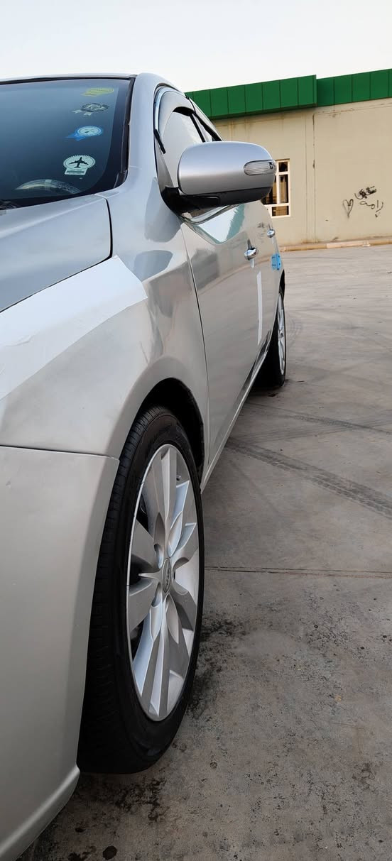 سڵاو 
KIA SERATO
مۆدێل 2011 بڕاوە کۆدی هه یە بەشەرت گێڕو مەکینەی بەشەرتی فیتەر سەقف بەشەرت کەفەر بەشەرت شەنسی بەشەرت بەسمە کاوێنە ئیشارەت جلد هیتەر حاسە ساڵنساگەورە ئاوینە کارەبای گێڕ عادیو تۆماتیک کارە بای بەشەرت ABS بەشەرت دەعموو لێدراو بەشەرت سەقفی وەک شوشە وایە چاڵو شخوتی نییە ناوی وەک شەریکەماوەتۆ کامل مەسرەف کراوە دیناری مەسروفی نییە چوار تایەی  تازە خایساتی،نییە شوین هه ڵەبجەی تازە ***********
سعر 43 مەجالی برایانە دار بنديهكان, السليمانية
