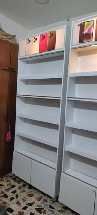 من رخصت مدير الكروب   عندي عارضات تلفون للبيع مكاني بغداد الحسينيه 077...