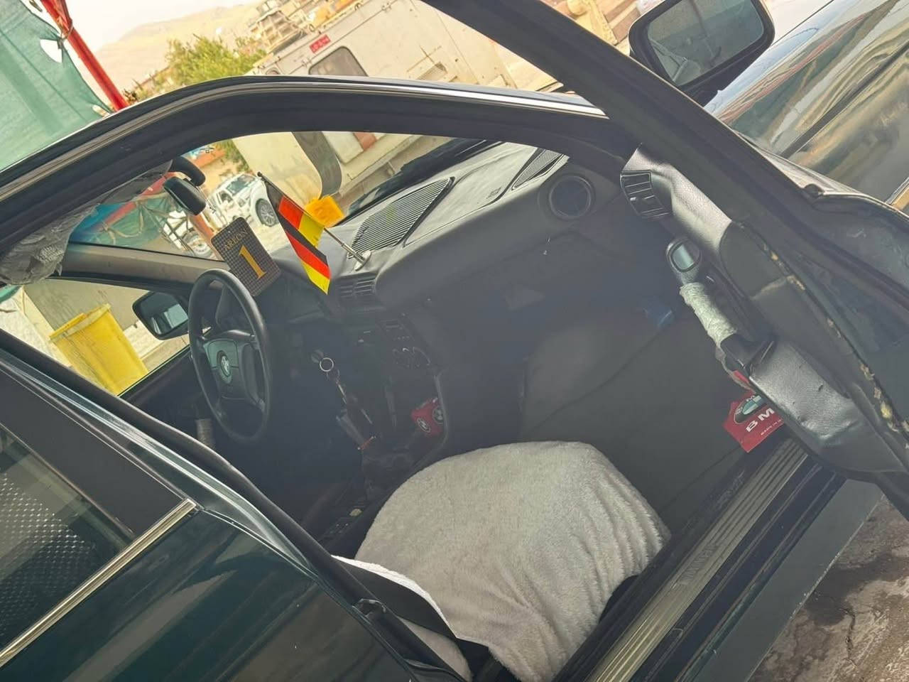 Bmw 1994  520 گێڕعادی  بێدەعم بێلێ دران تەبرید ساردوو گەرم گێڕوو مەکینەبەشەرت ڕەنگی سەوزی تێر ماشەڵا زۆرجوان ماوەتەوە سەنەوی جنوب گیر مەکینە ئەکسل تەبرید کارەبایی هەموو گیانی بەشەرت 
***********
نرخی ٢٨ گەلاو مەجال شوین سلیمانی السليمانية, العراق
