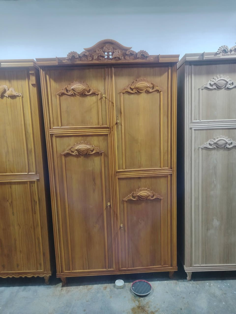 كنتور ابو 2 ابواب مقطع شغل جديد درجه أولئ صبغ حراري رجل جعب الغزال بغداد
***********
