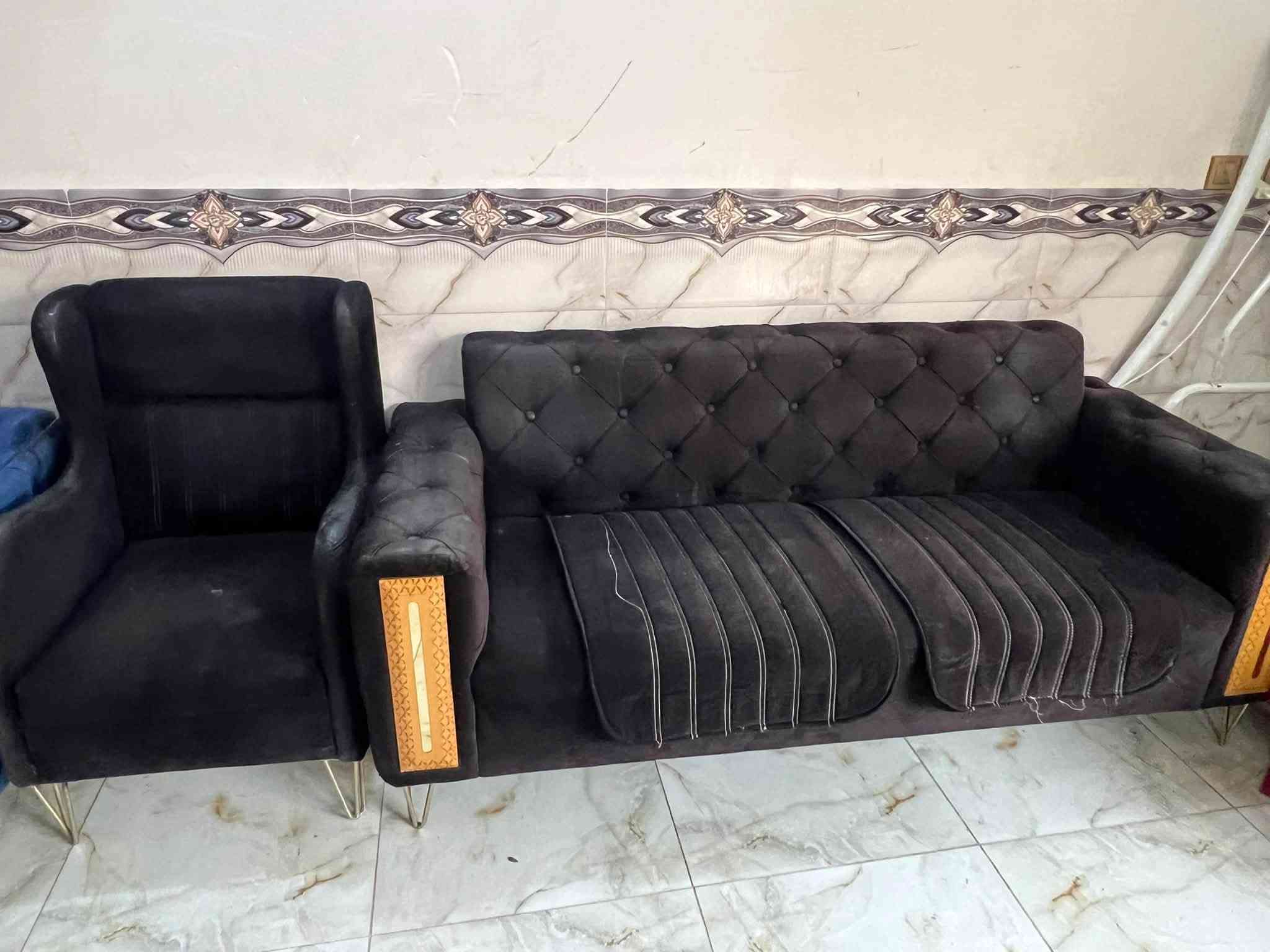 سعرهن 550 تخمين يعني الواحد 275 بيهن مجال مكاني نجف ***********
