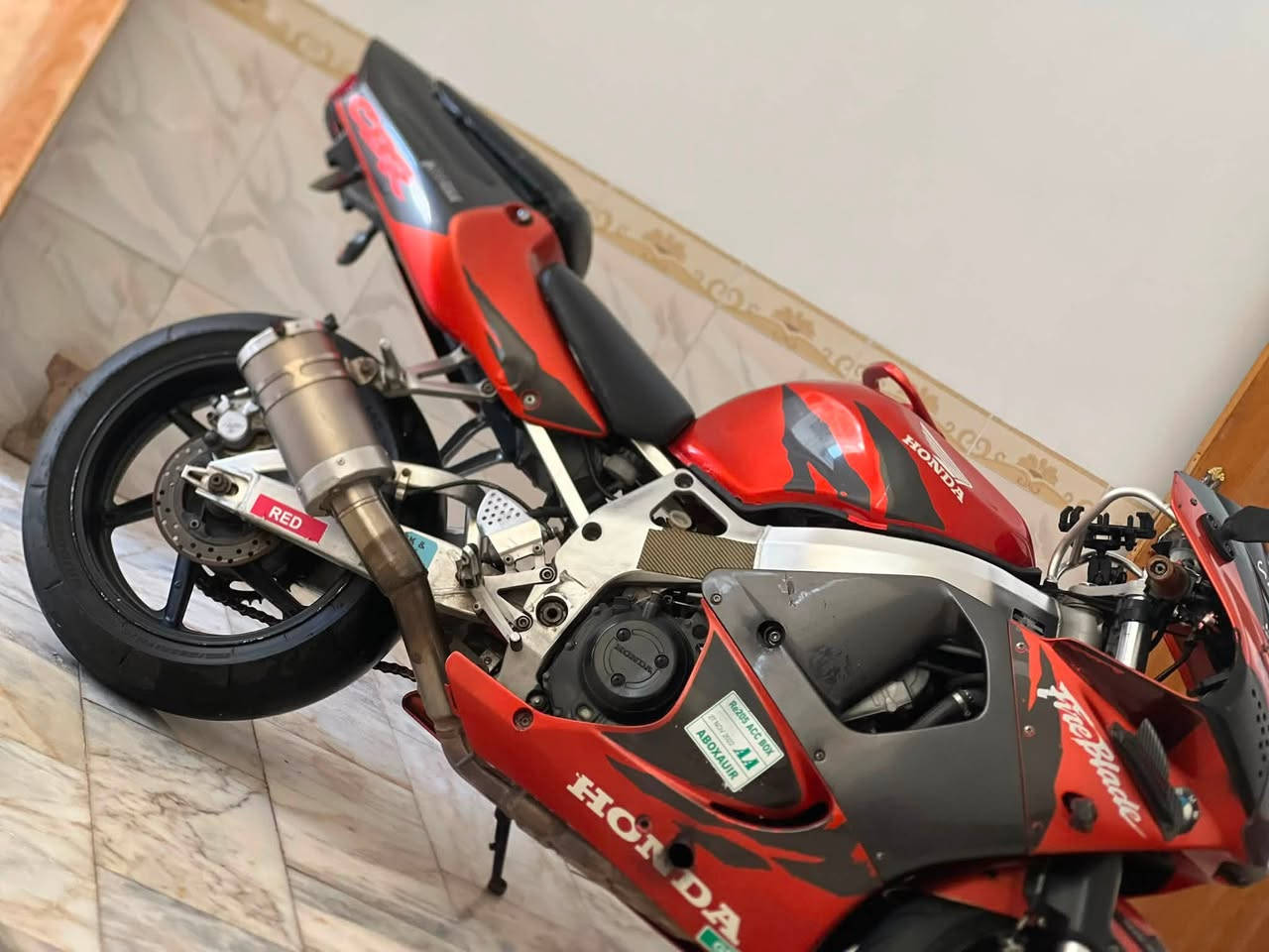 سلام عليكم اخوان CBR919RR للبيع
كفاله عامه كير مكينه
 
دراجه خير من الله مامتعوبه لا لعب ولا فصلات 

دهن احسن نوعيه اخلي الها 

مكينه نضيفه بمعنى الكلمه عليها برمجه كامله نضافتها مثل ماموضح  بلصوره اي استفسار خاص مفتوح مكاني نجف مشخاب 

***********
