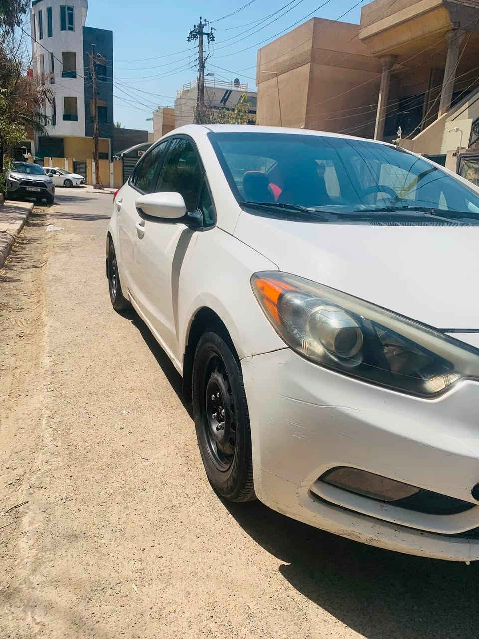 سلام عليكم فورتي ١٦ بغداد باسمي محرك ١٨٠٠ دوش السونار مرفق بغداد الامين الثانية ب١٠٥ وبيها مجال ***********

