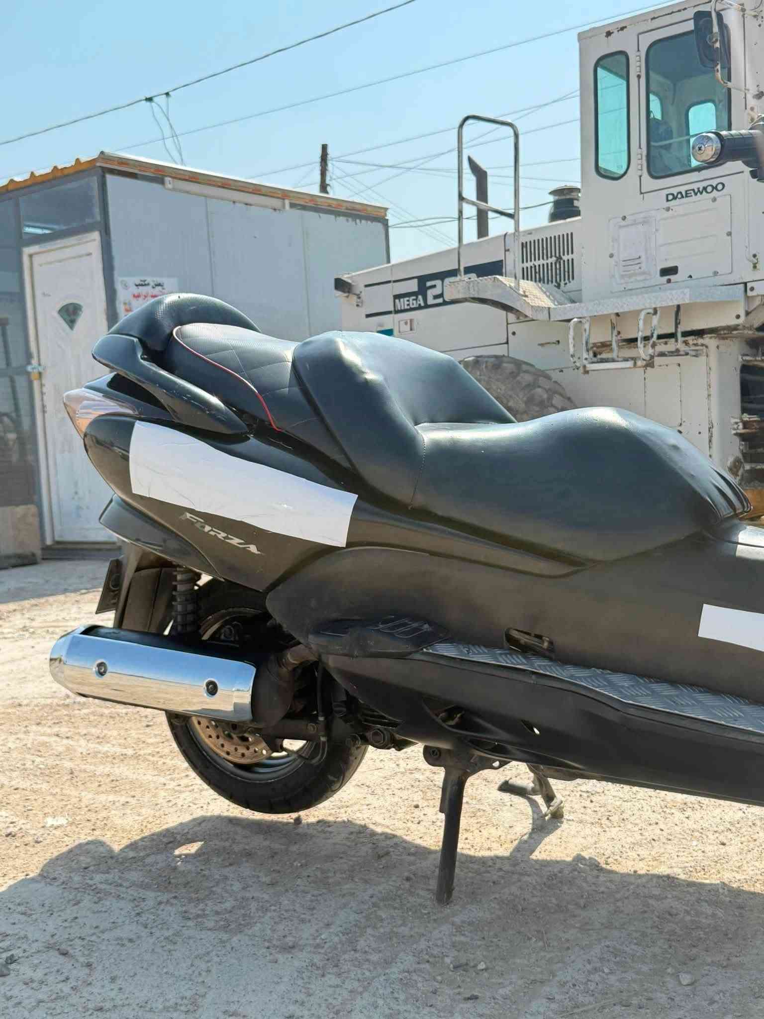 البيع فورزه 9/0 كرستال اصل دراجه جاهزه كفر نضيف مكينه مضبوطه جويتر صافي تايرات جديده شلعه معدل تخبل سرعه عله شارع 130 شرط باتري جديد كلجات وقايش جديد دراجه ما بيه اي نقص بصمه سويج طوراء
سعر 850 وبيه مجال 
مكان واسط الكوت 
*********** 
***********
