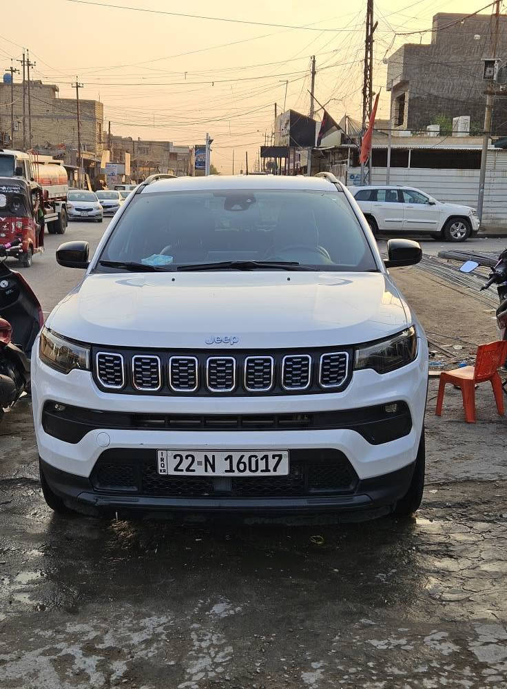 مرحبا اصدقائي بيع مستعجل بدون مراوس  جيب كومباس 2023 
حادثها جاملغ وبنيد شواصي سليمة صور الحادث موجودة
فول عدا البنوراما 
تحكم جهتين 
تبريد ثلج 
فور ويل 
مقاعد جلد مع كنتارا
محرك 2000 توربو 
دخول ذكي 
سستم صوت jbl
رادارات 360 
تحديد مسار و مثبت سرعة 
كامرة 360
شاشة كبيرة 
غرفتها جديدة جدا
نسبة نظافة الكشر 93%
ماشية 36 كيلو وليس ميل 
رقم مميز ❤️ 
شرط التحويل والوكالة والغرامات 
تايرات جدد صدر جديد كفالة عامة من كلشي بدون مصرف الف دينار السعر 145 قفل  مكانها بغداد شعب شارع الصحة *********** بغداد, العراق
