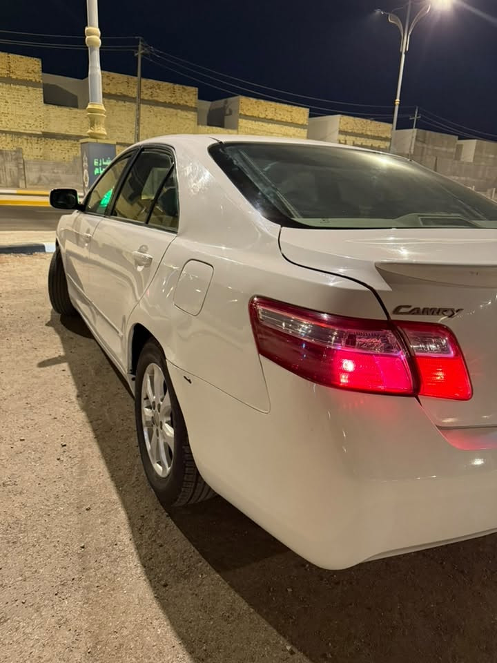 🚘 للبيع تويوتا كامري GLX
▫️ الموديل: 2009

▫️ الوارد: خليجي

▫️ المحرك: 2400 

▫️ القير: أوتوماتيك

▫️ اللون: أبيض

▫️ المكان: كربلاء

✅ تبريد  قطعتين @شغال

✅ مثبت سرعة

✅ كشن كهربائي

✅ سونار مرفق بالصور

✅ تخم تاير نظيف

✅ داخلية مرتبة

✅ السيارة جاهزة للفحص

💰 السعر: 85

📍 كربلاء

📩 التواصل ***********

السيارة موجودة والفحص خير دليل.
