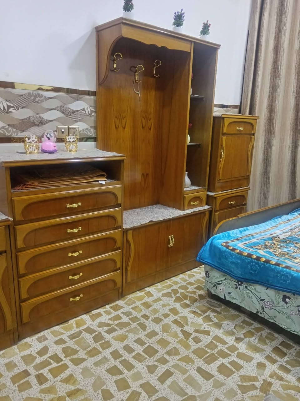رفة بيع سعر مليون ونص بل مجال حي الاخاء ***********.***********
