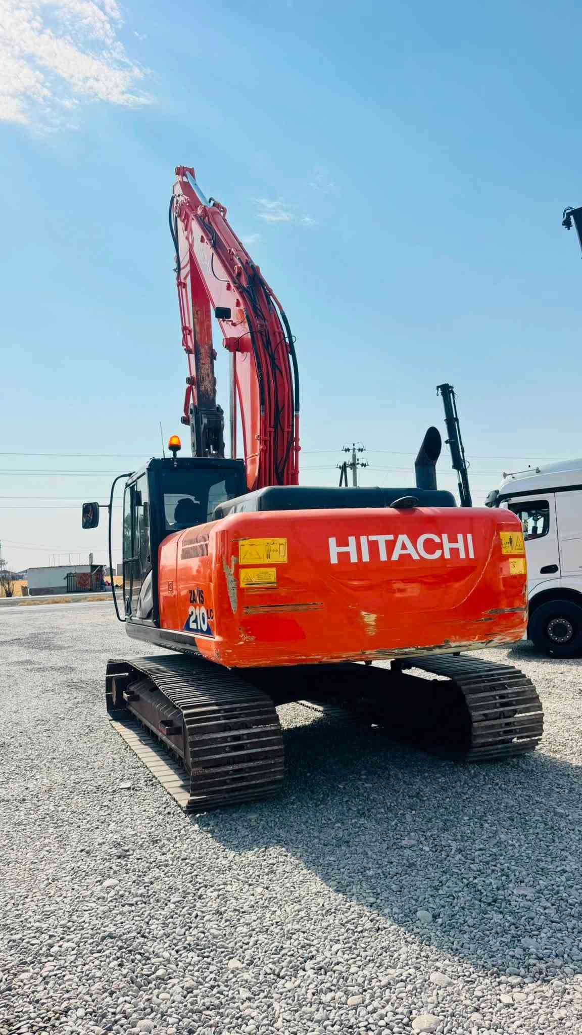 معرض محمد علي
Hitachi zx 210-2015 B5

☎️📱    ***********
         ☎️📱    ***********
    ساعات:  ٩:٠٠صباحاً   -  ٧:٠٠مساء⏰
    بيع وشراء جميع الاليات الثقيله  كرينات✅
           عنوان أربيل.  / طريق كركوك ✅📍
