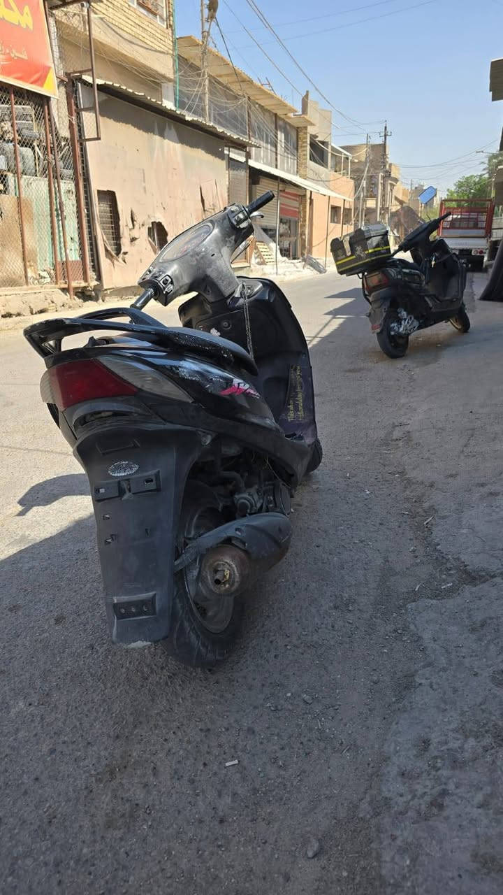 السلام عليكم
ماكس ثعلب 140 للبيع مابيه لا تبخير ولا تنقيص محرك ممفتوح ولا مجفت دراجه شعله ومعدل وين متروح توديك بيها نواقص عداد كيلومتر و بريك امامي و ستاند وسطي موجود بس يرادله براغي علمود يكعد عدل كفرات كلهن بلادي ممبدلات و مابيهن شي دراجه مرتبه تفحصها يمي و تاخذه 

سعر 350 وبيها مجال بسيط حك الجيه بس مكاني قريب على البياع
للتواصل واتس فقط رصيد مابيه ***********
