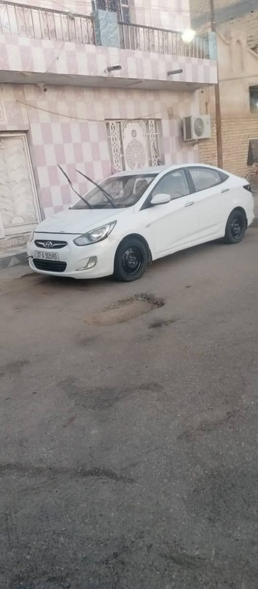 السلام وعليكم  اكسنت 14خليجي رقم ذي قار بسمي محرك 1600 سعره 75 العنوان ناصريه شراي يتصل على الرقم ***********

