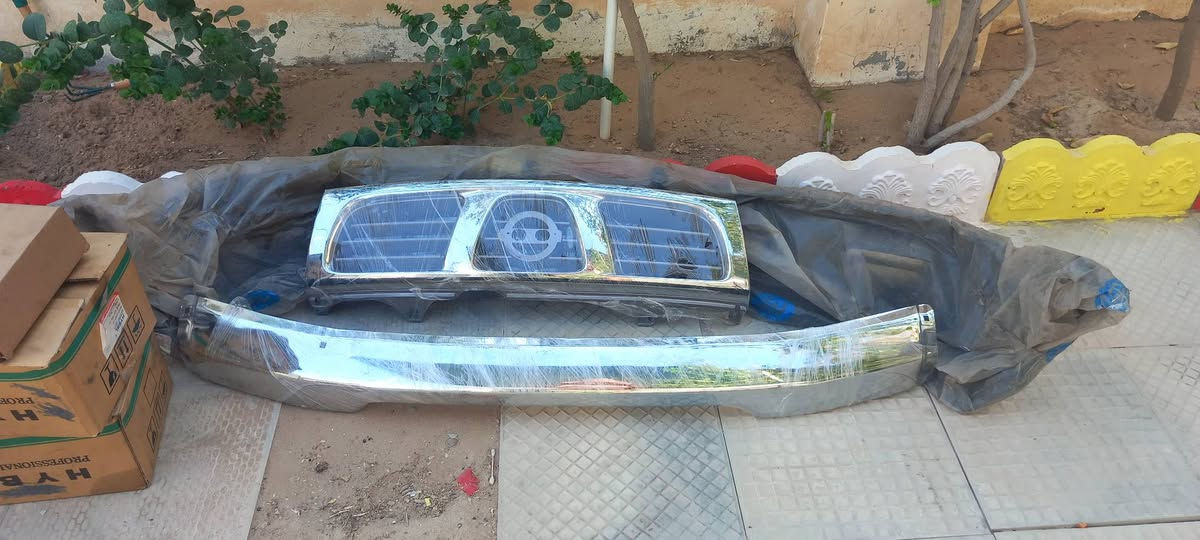 سلام عليكم اخوان عندي غراض نيسان ٢٠٠١ لايتات سكنات دعاميه شباك للبيع ليحب يتصل على هذارقم موبايل*********** متواجد واتساب  جديد سعر على خاص
