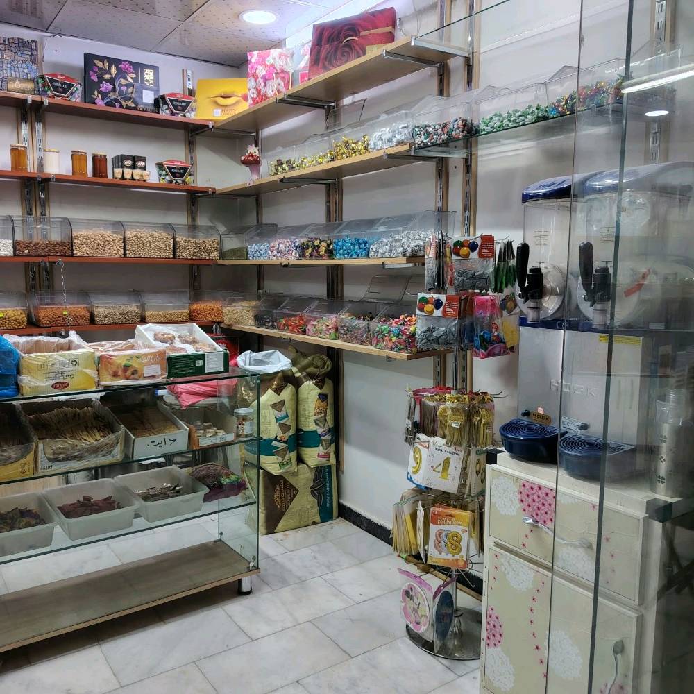// عررررررررض تفليش للستثمار
بيع محل مكسرات ومعجنات في حي الجهاد المخابرات بسعر 6 ملايين بس وقابل للتفاوض
يتوفر بي
عارضة كيك
ماكنة ازبري
ماكنة ذرة
رفوف هدايا واعياد ميلاد
فاترينات عدد 2
عارضة شبس
مع سبلت 2 طن انفيرتر
كل هذا ب6 ملايين وقابل للتفاوض
للاستفسار أكثر على هذا الرقم ***********