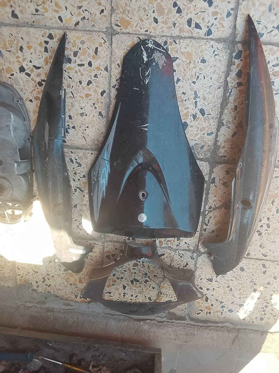 اغراض ماكس قبق هندر كامل بس تشده والباقيات مقابيلكم بالصور توصيل ما عندي اسعار كلش منا مناسبه وقبق هندر مسكنس نازل موجود مستعجل على البيع بغداد الدوره ***********
