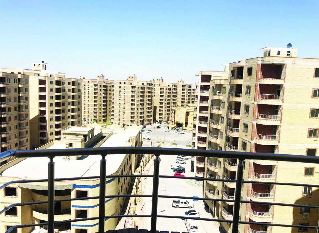 ✨ جاهزة للسكن… وكل تفاصيل الراحة بانتظارك ✨

🏡 شقة للإيجار | مجمع دار السلام السكني

إذا تبحث عن شقة مفروشة بالكامل، مرتبة وجاهزة للسكن مباشرة… هذه قد تكون خيارك المناسب 🤍

📐 134 م²
🏢 البناية D4 | الطابق الثالث
🛋️ مؤثثة بالكامل
📍 موقع مميز – مجاورة لجامعة آشور
💰 الإيجار: 1,300$ شهرياً

📞 للتفاصيل والاستفسار: تواصل معنا على الخاص.
‪+964 774 795 9918‬

✨ دار السلام… سكن بموقع يسهّل عليك كل يوم.
