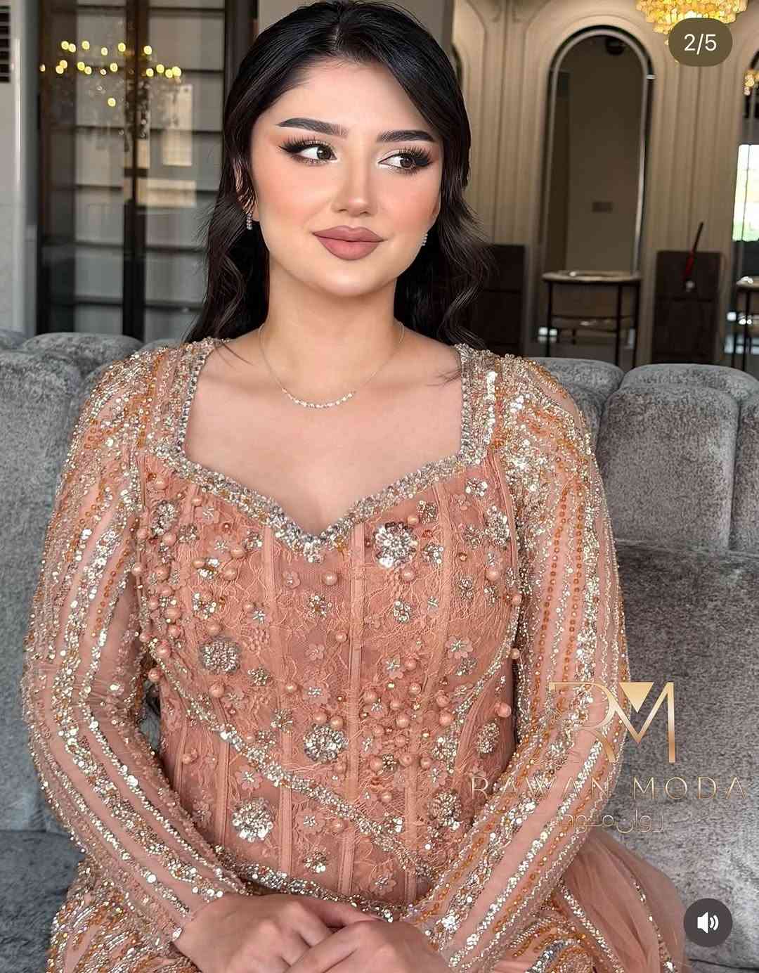 ‎هنا كل ماتحلمين به 🧚🏻
‎ولكن بطريقه مختلفه

‎لێره‌ خه‌ونه‌كانت به‌ دیبێنه
‎به‌لام به‌ شێوه‌یه‌كی جیاواز 💁🏻‍♀️

‎عنوان : كركوك- شارع المحافظة - قرب فندق صنوبر

***********☎️
***********☎️

#rawan #moda #followforfollowback #follow #hawler karkuk slemani model bride bridal bridalmakeup salon makeupartist photography instagood instagram wedding weloveshopping drees dress shoping post reels reelsinstagram

نص مكتوب في الصور:
- RAWAN MODA روان مودا
- 2/5
- RM
- RAWAN MODA
- روان مودا
- 4/5 RAWAN MODA روان مودا
- 3/5
- 5/5
- RAWAN MODE
- روان مود